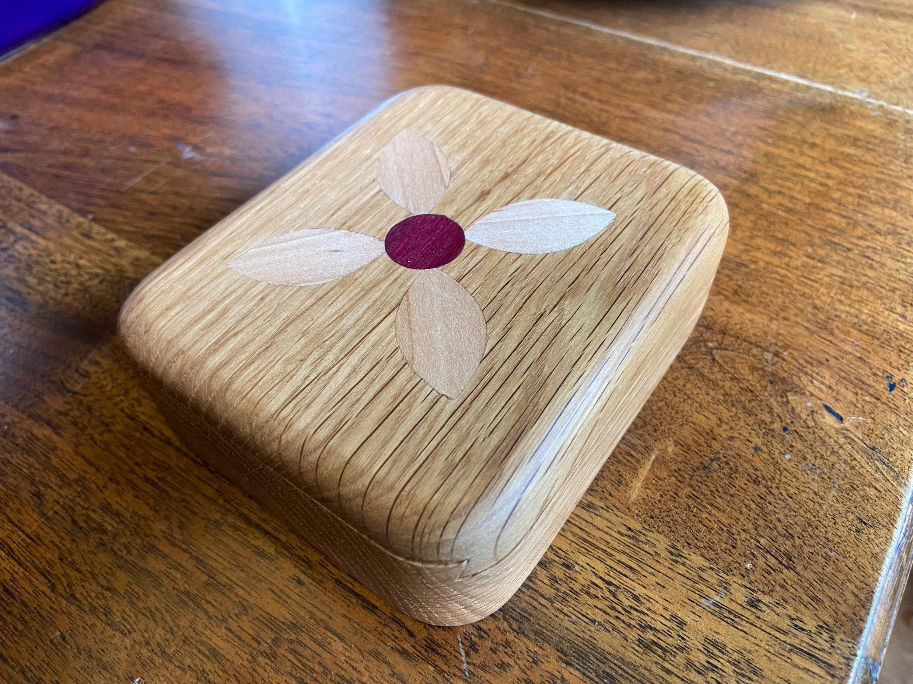 Small sliding dovetail box for desktop or bureau to hold desktop, keepsake or jewelry items.