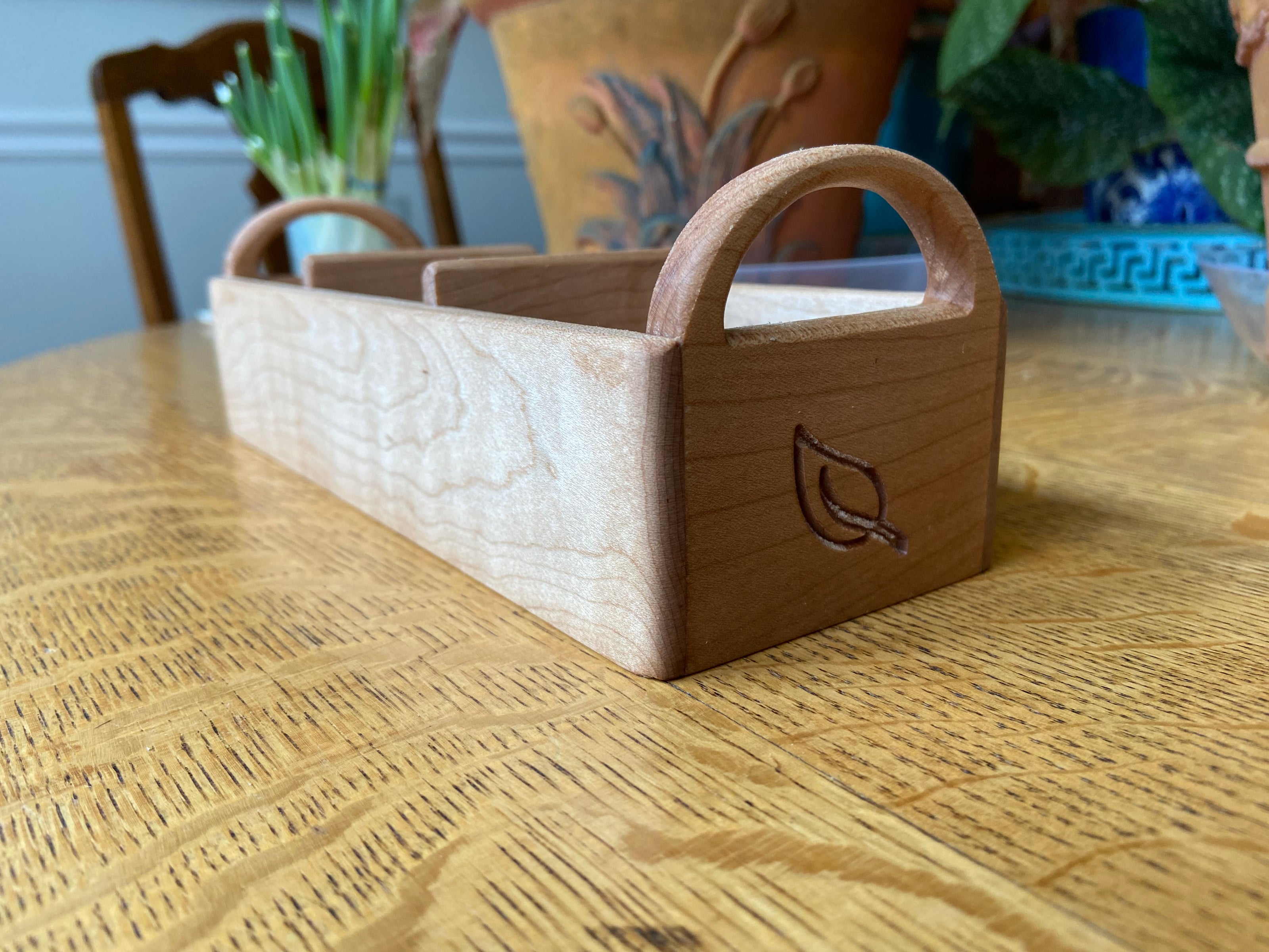 Hand-made and engraved tea caddy made from Soft Maple