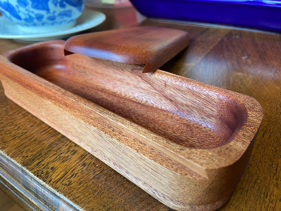 Handcrafted Mahogany Keepsake Box with Custom Inlay Options - 8.25