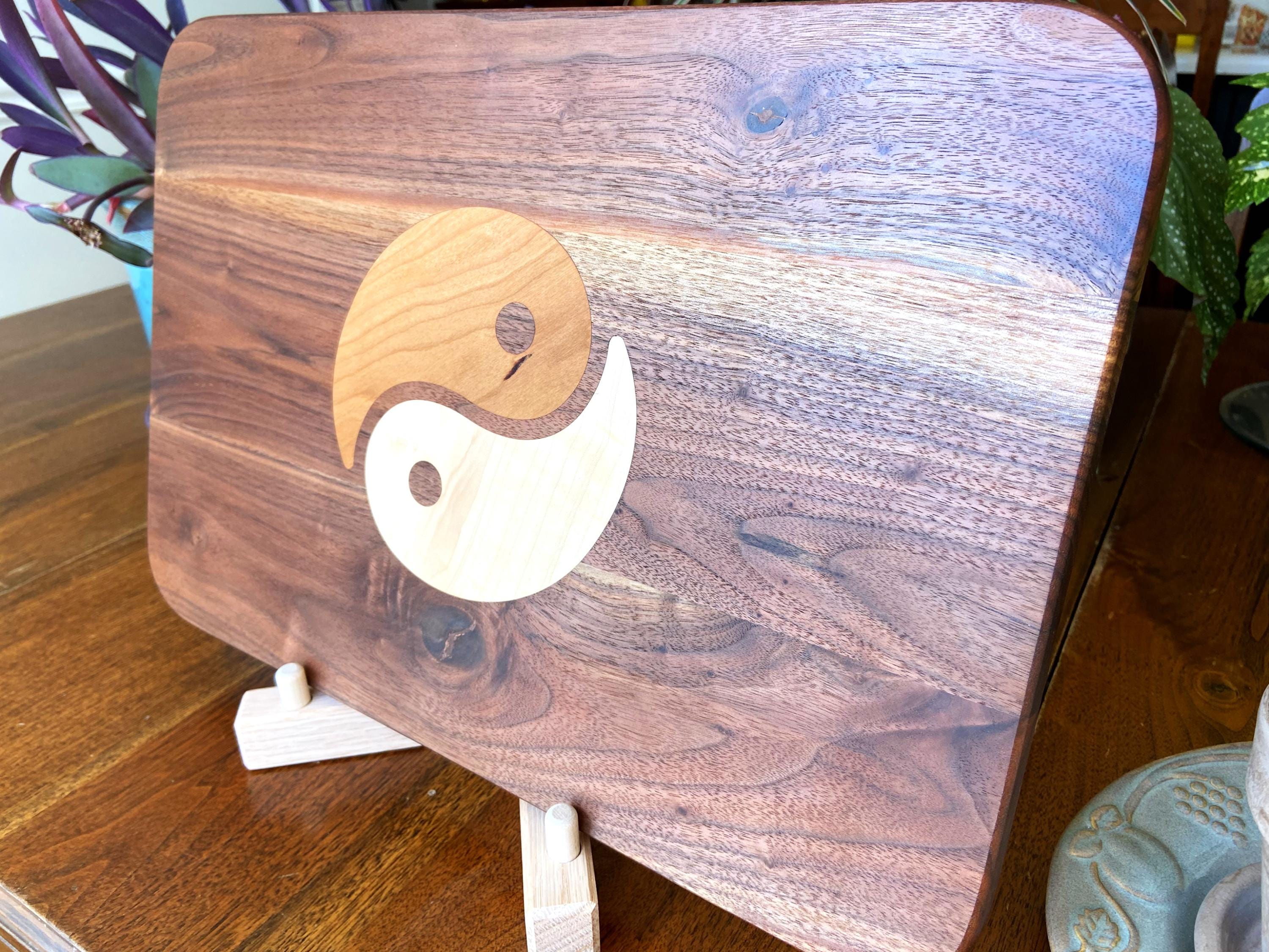 Walnut Charcuterie Board - Cherry & Maple Yin Yang Inlay