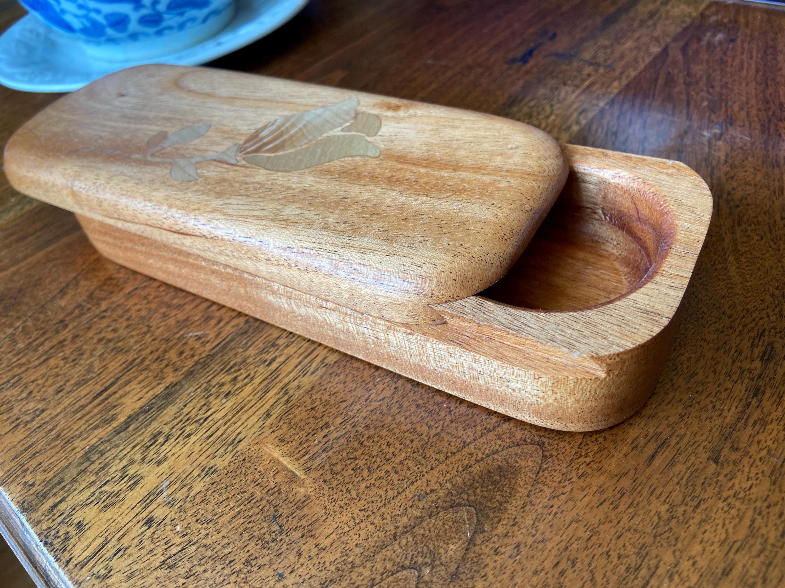 Handcrafted Keepsake Box/Wood Inlay - 8.25